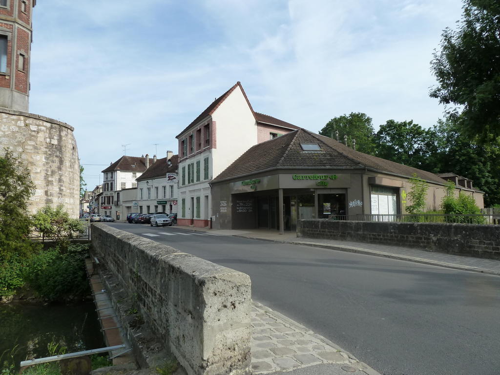 Holiday home Les Iris Crecy-la-Chapelle