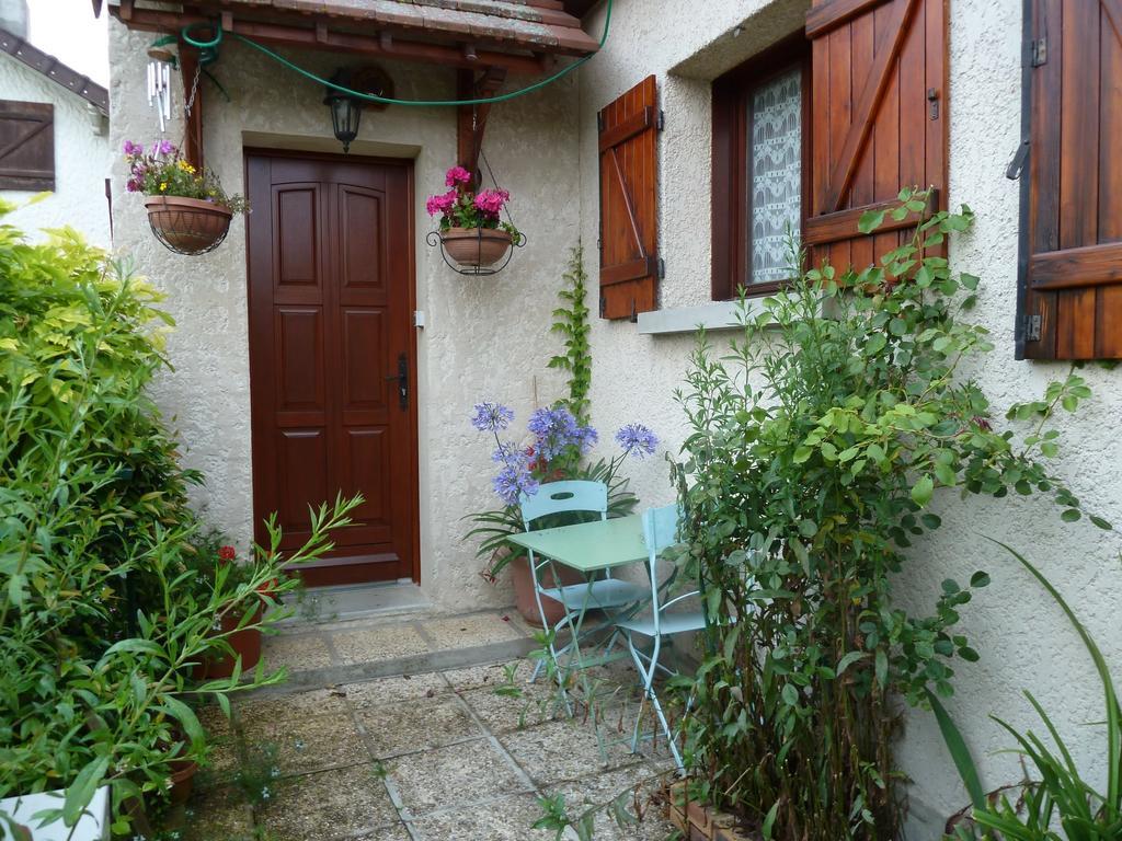 Les Iris Crecy-la-Chapelle
